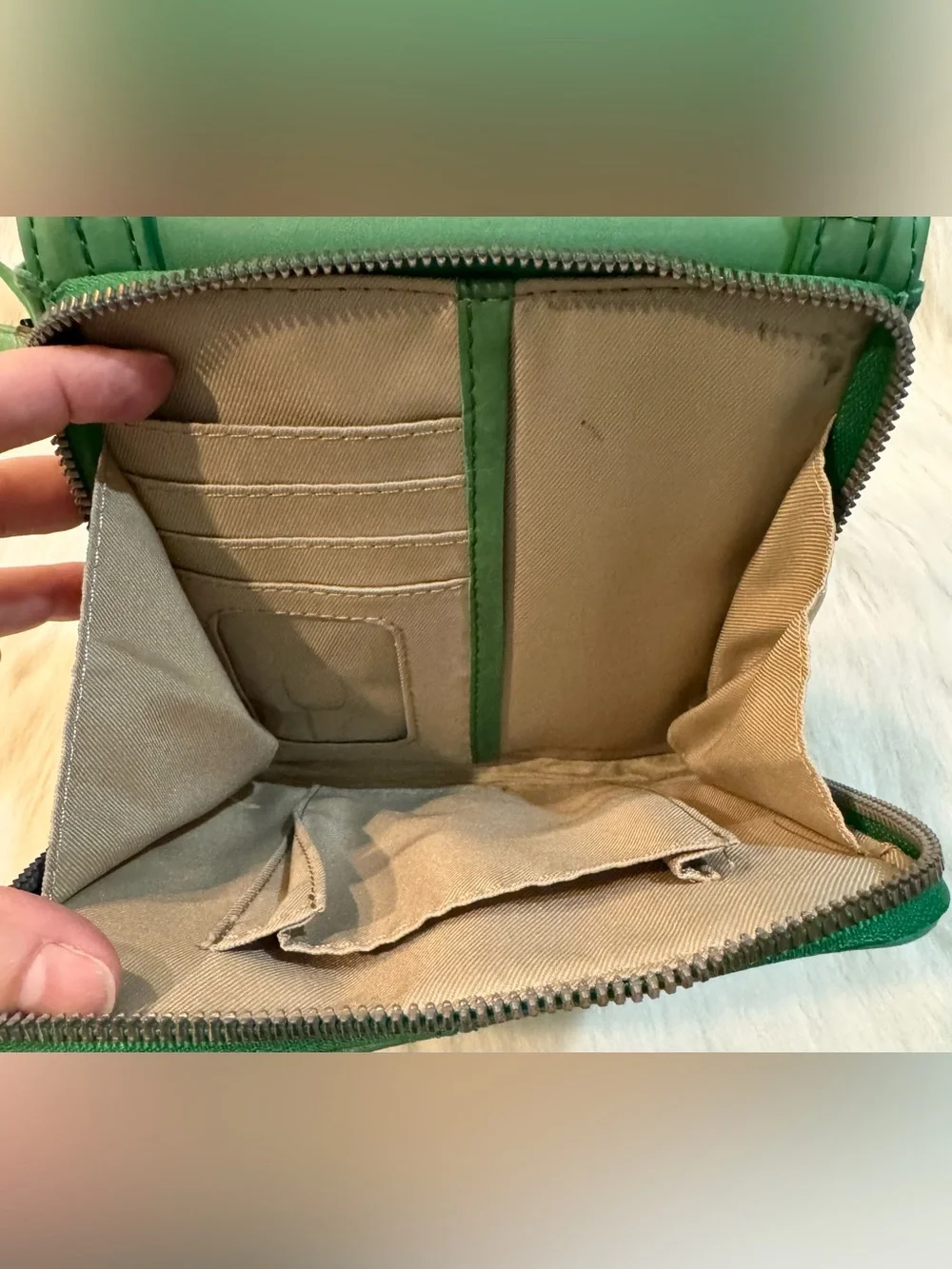 American Leather Co. Kansas Crossbody Calf Leather Vibrant Green EUC